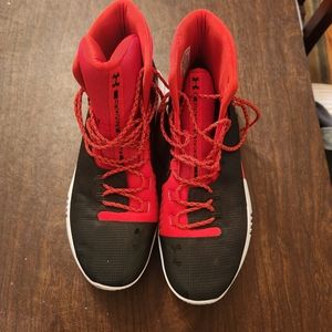 Under Armour Drive 4 mens basketball shoes, size 13